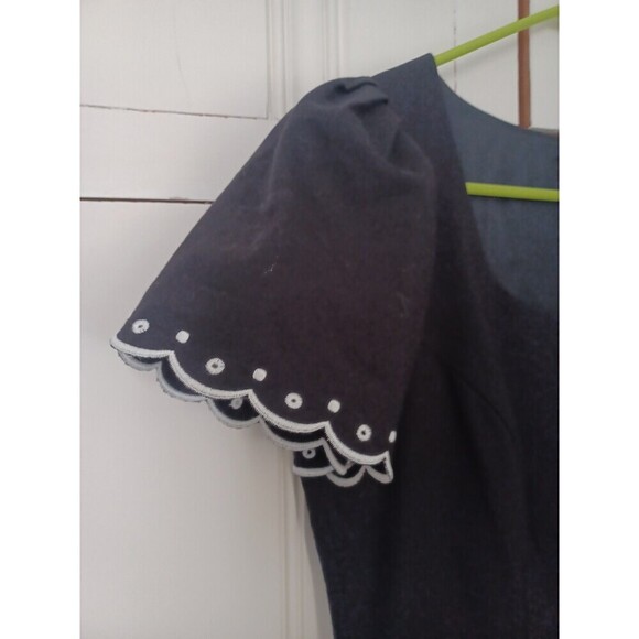 Betsey Johnson embroidered mini dress 4 black white flowers fitted preppy party - Picture 5 of 7